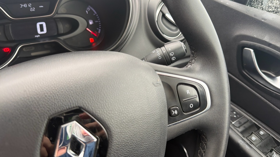 Renault Captur 0.9 TCE 90 Dynamique Nav 5dr Petrol Hatchback - Image 27