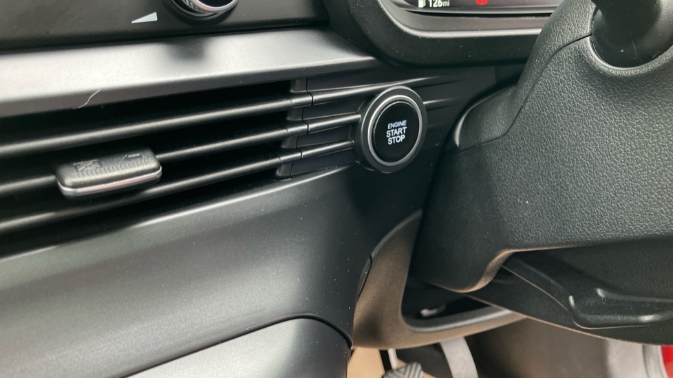 Hyundai i20 1.0T GDi Ultimate 5dr Petrol Hatchback - Image 32