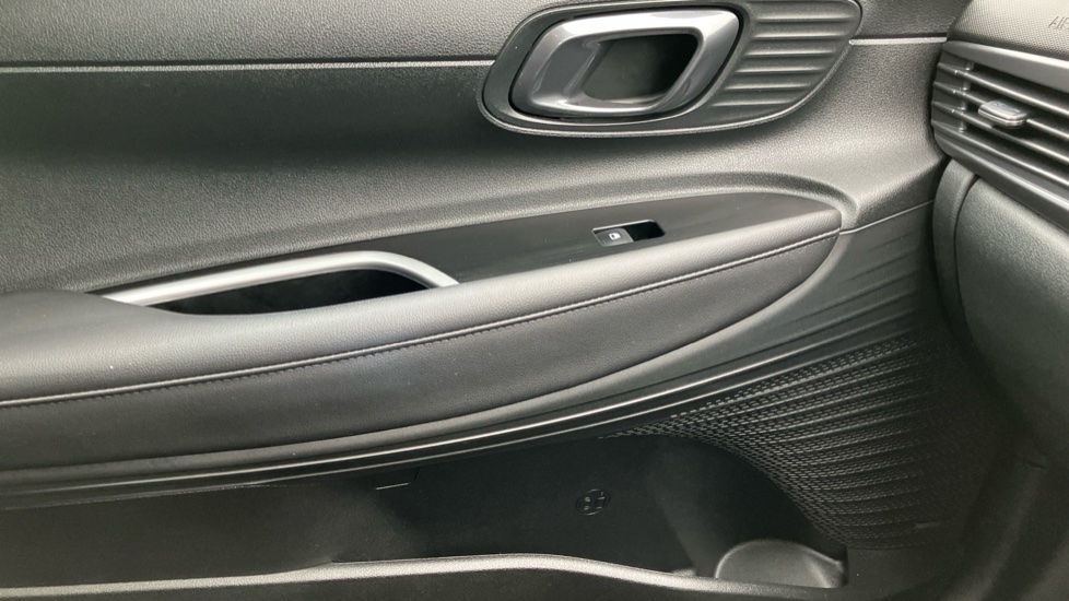 Hyundai i20 1.0T GDi Ultimate 5dr Petrol Hatchback - Image 41