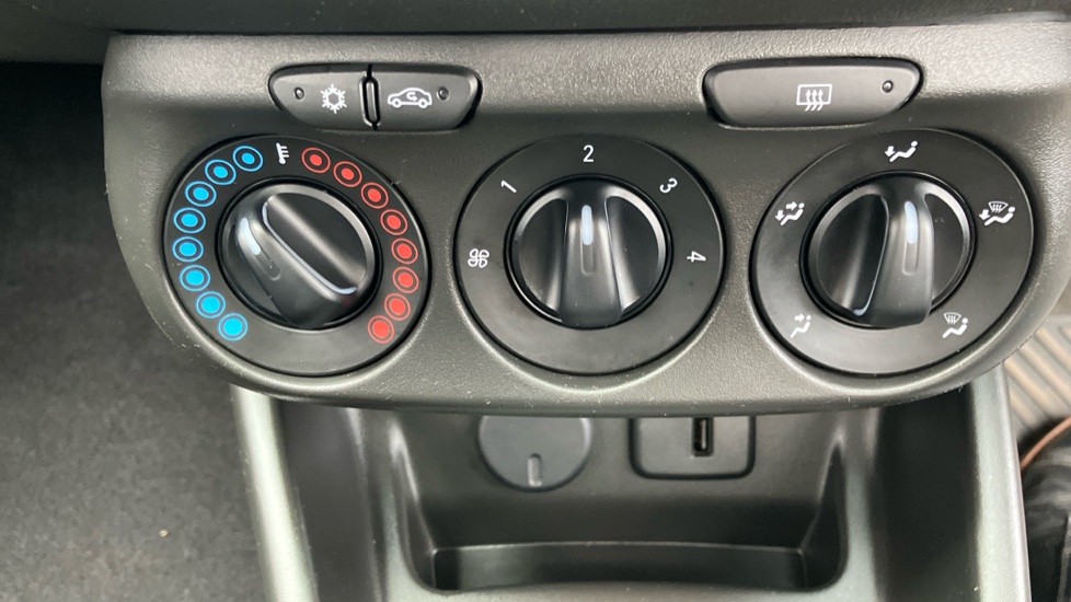 Vauxhall Corsa 1.4 [75] Energy 3dr [AC] Petrol Hatchback - Image 28
