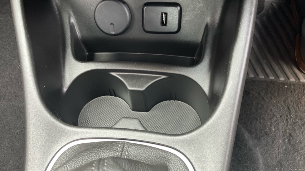 Vauxhall Corsa 1.4 [75] Energy 3dr [AC] Petrol Hatchback - Image 31