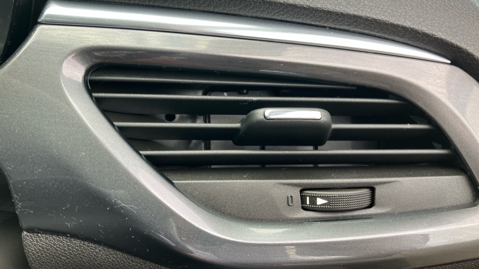 Vauxhall Corsa 1.4 [75] Energy 3dr [AC] Petrol Hatchback - Image 37