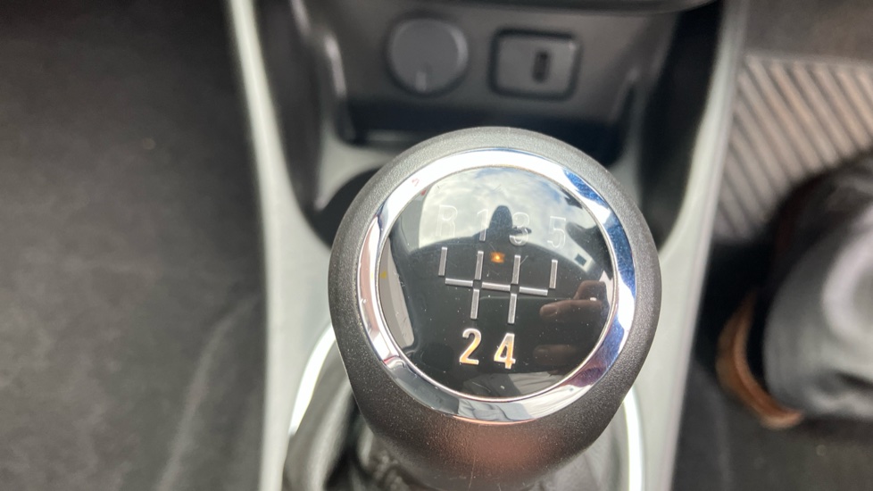 Vauxhall Corsa 1.4 [75] Energy 3dr [AC] Petrol Hatchback - Image 38