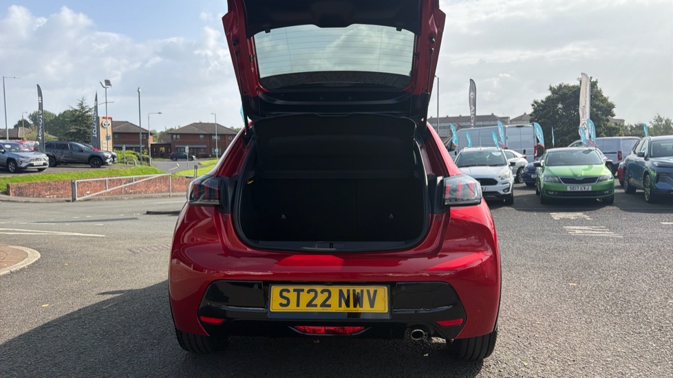 Peugeot 208 1.2 PureTech 100 GT 5dr Petrol Hatchback - Image 4