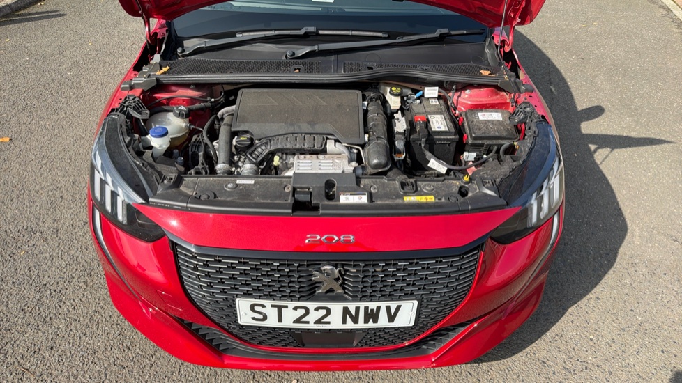 Peugeot 208 1.2 PureTech 100 GT 5dr Petrol Hatchback - Image 8