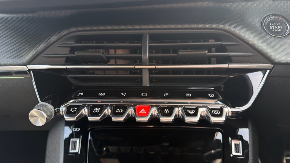 Peugeot 208 1.2 PureTech 100 GT 5dr Petrol Hatchback - Image 21