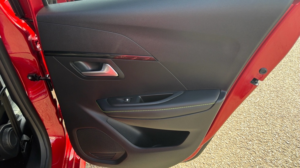 Peugeot 208 1.2 PureTech 100 GT 5dr Petrol Hatchback - Image 28