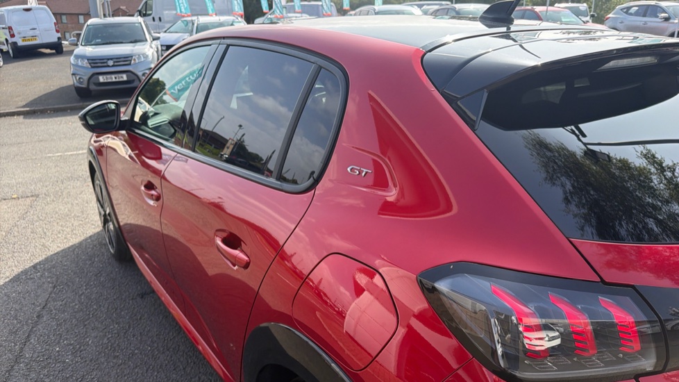Peugeot 208 1.2 PureTech 100 GT 5dr Petrol Hatchback - Image 33