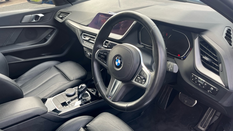 BMW 1 Series 118i M Sport 5dr Step Auto Petrol Hatchback - Image 11