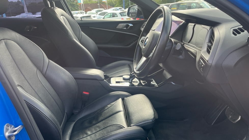BMW 1 Series 118i M Sport 5dr Step Auto Petrol Hatchback - Image 47