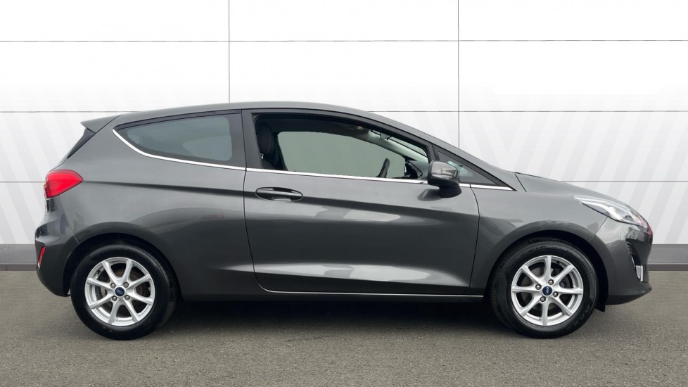 Ford Fiesta 1.1 Zetec 3dr Petrol Hatchback - Image 5