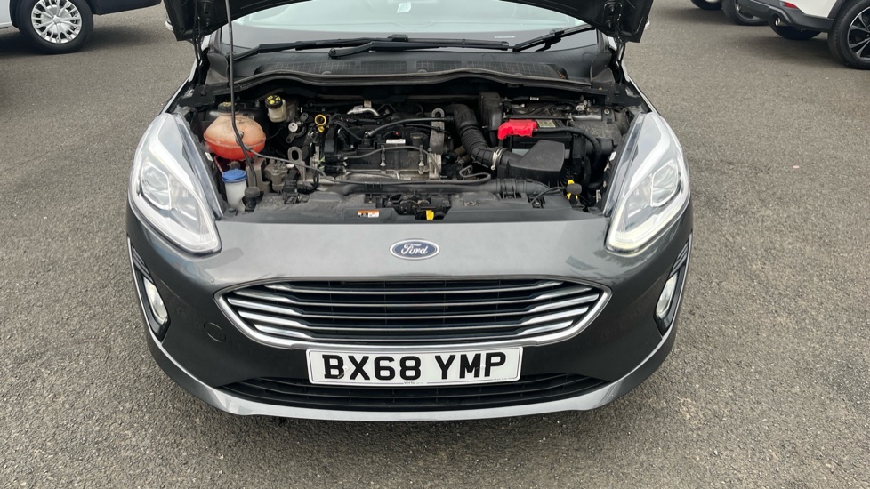 Ford Fiesta 1.1 Zetec 3dr Petrol Hatchback - Image 8