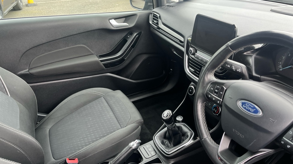 Ford Fiesta 1.1 Zetec 3dr Petrol Hatchback - Image 14