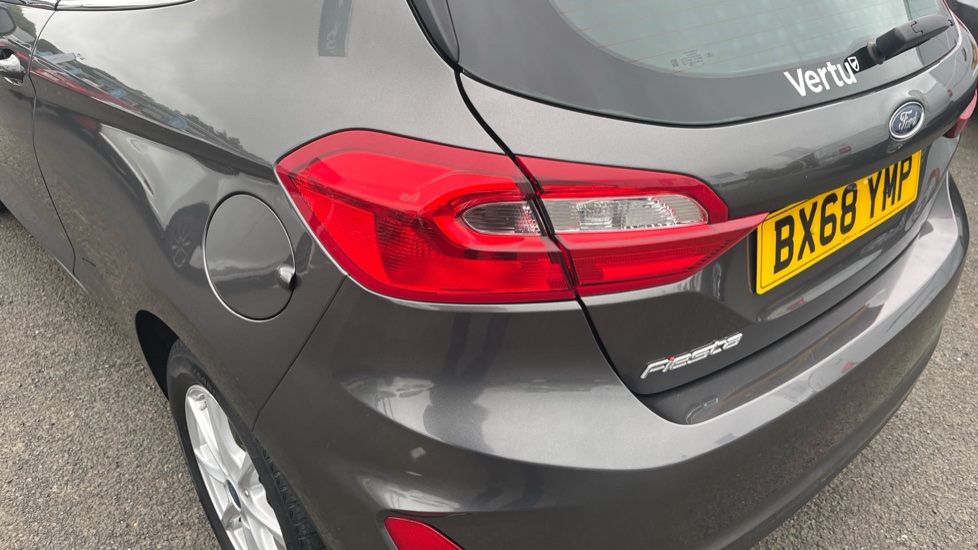 Ford Fiesta 1.1 Zetec 3dr Petrol Hatchback - Image 36