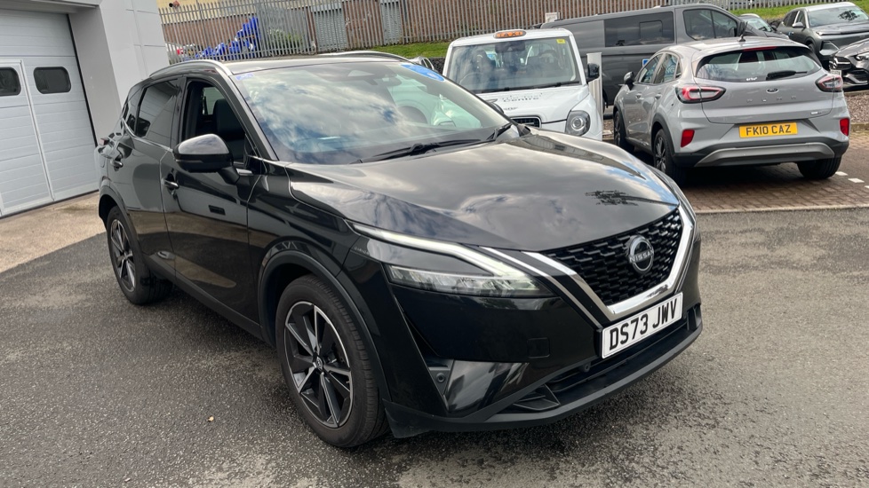Nissan Qashqai 1.3 DiG-T MH Tekna 5dr Petrol Hatchback - Image 23
