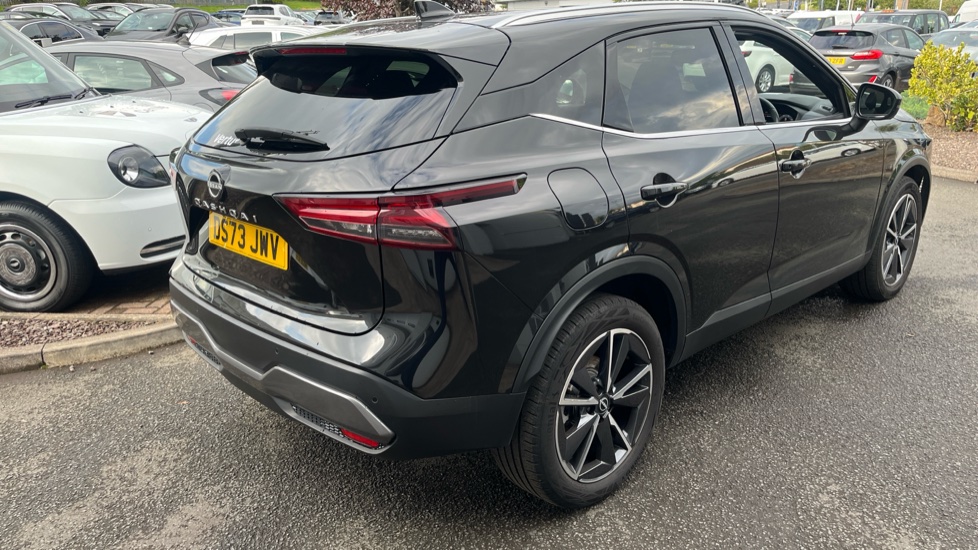 Nissan Qashqai 1.3 DiG-T MH Tekna 5dr Petrol Hatchback - Image 31