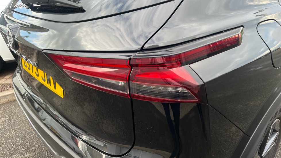 Nissan Qashqai 1.3 DiG-T MH Tekna 5dr Petrol Hatchback - Image 32