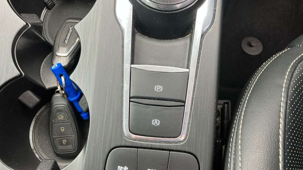 Ford Focus Vignale 1.5 EcoBlue 120 5dr Auto Diesel Estate - Image 24