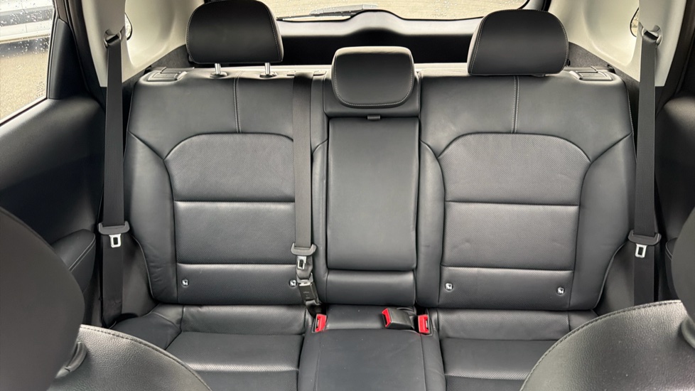 Kia Niro 1.6 GDi PHEV 3 5dr DCT Estate - Image 15