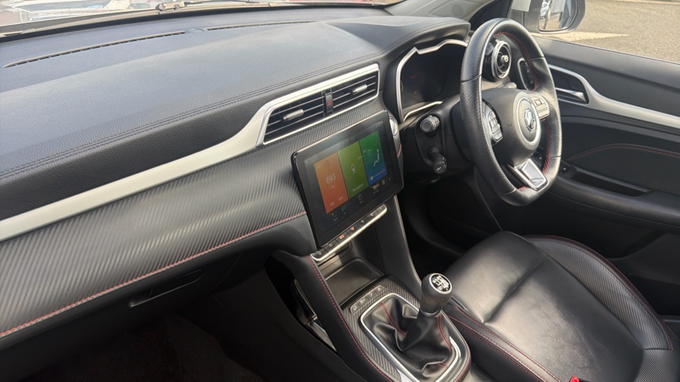 MG ZS 1.0T GDi Exclusive 5dr Petrol Hatchback - Image 9