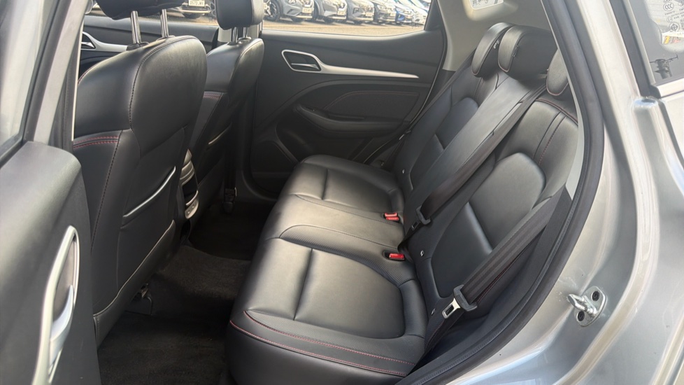 MG ZS 1.0T GDi Exclusive 5dr Petrol Hatchback - Image 16