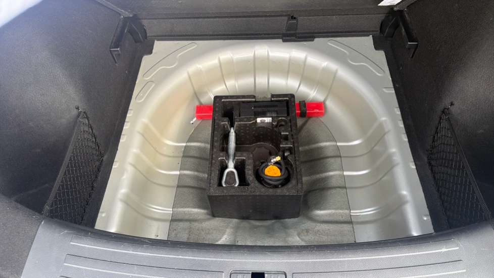 MG ZS 1.0T GDi Exclusive 5dr Petrol Hatchback - Image 25