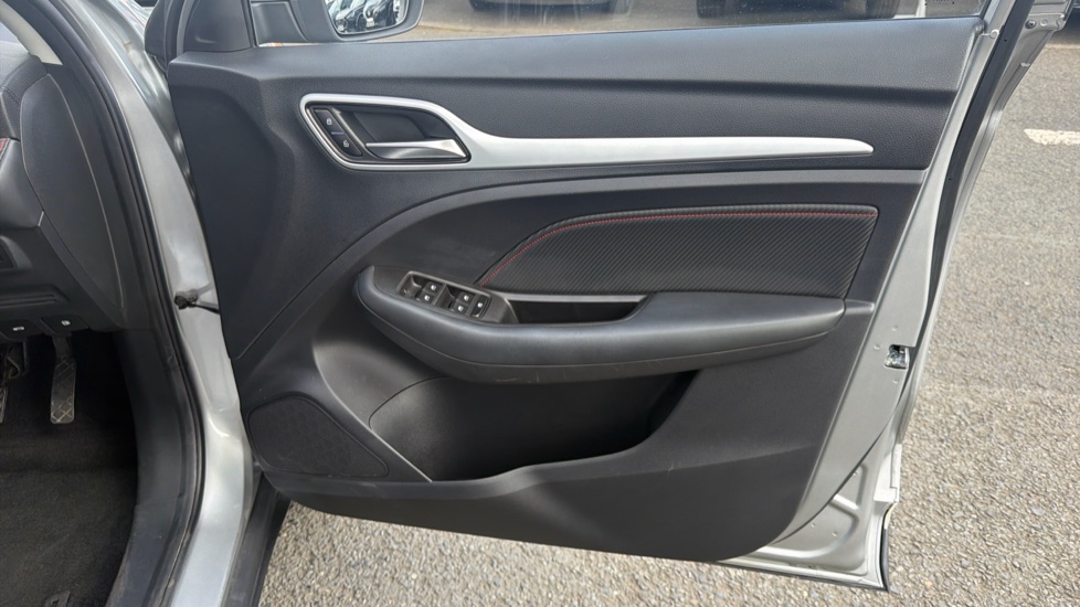 MG ZS 1.0T GDi Exclusive 5dr Petrol Hatchback - Image 28