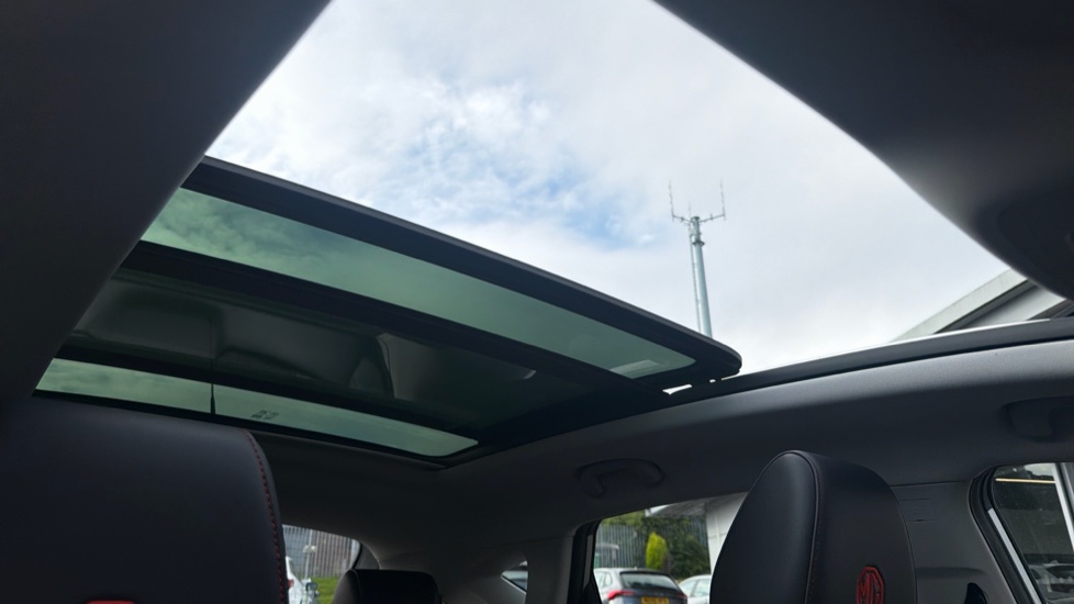 MG ZS 1.0T GDi Exclusive 5dr Petrol Hatchback - Image 36