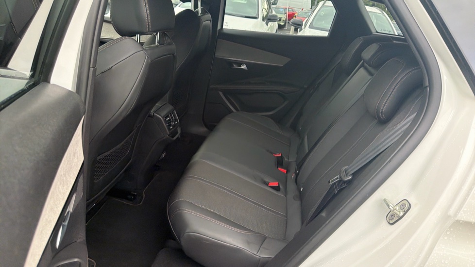 Peugeot 3008 1.5 BlueHDi GT 5dr EAT8 Diesel Estate - Image 16