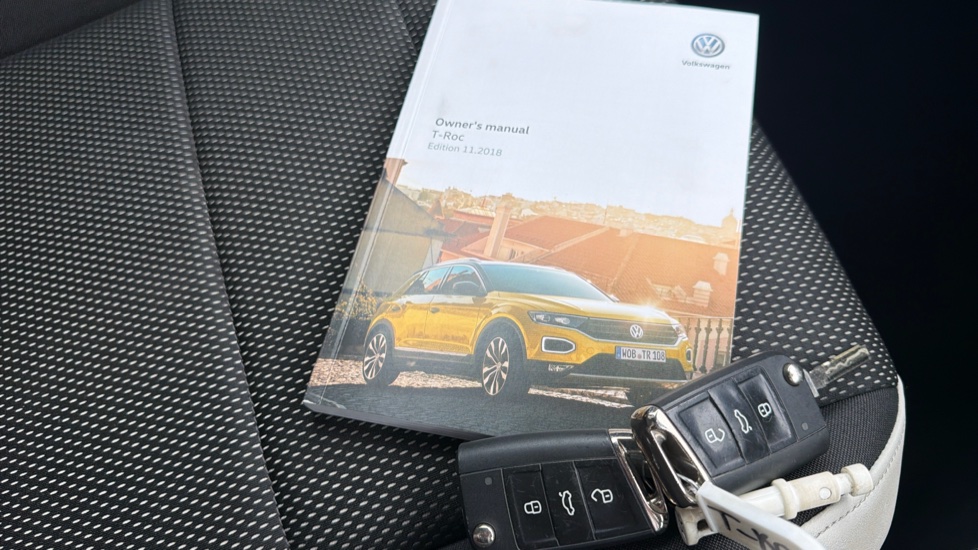 Volkswagen T-Roc 1.6 TDI SEL 5dr Diesel Hatchback - Image 19