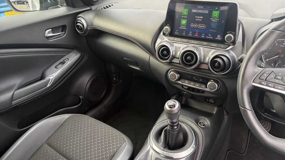 Nissan Juke 1.0 DiG-T 114 N-Connecta 5dr Petrol Hatchback - Image 14