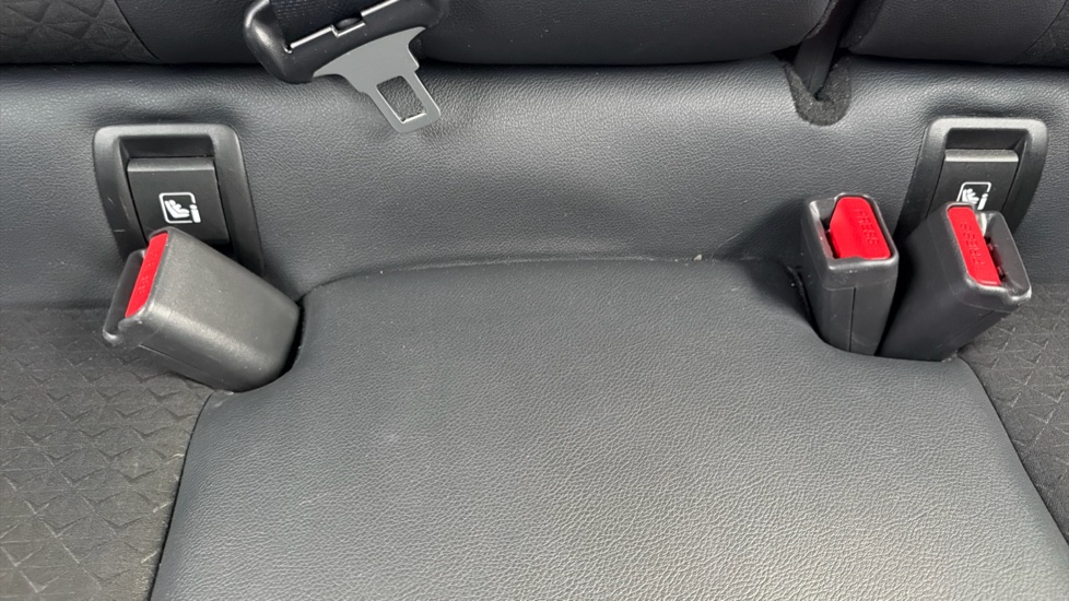 Nissan Juke 1.0 DiG-T 114 N-Connecta 5dr Petrol Hatchback - Image 17