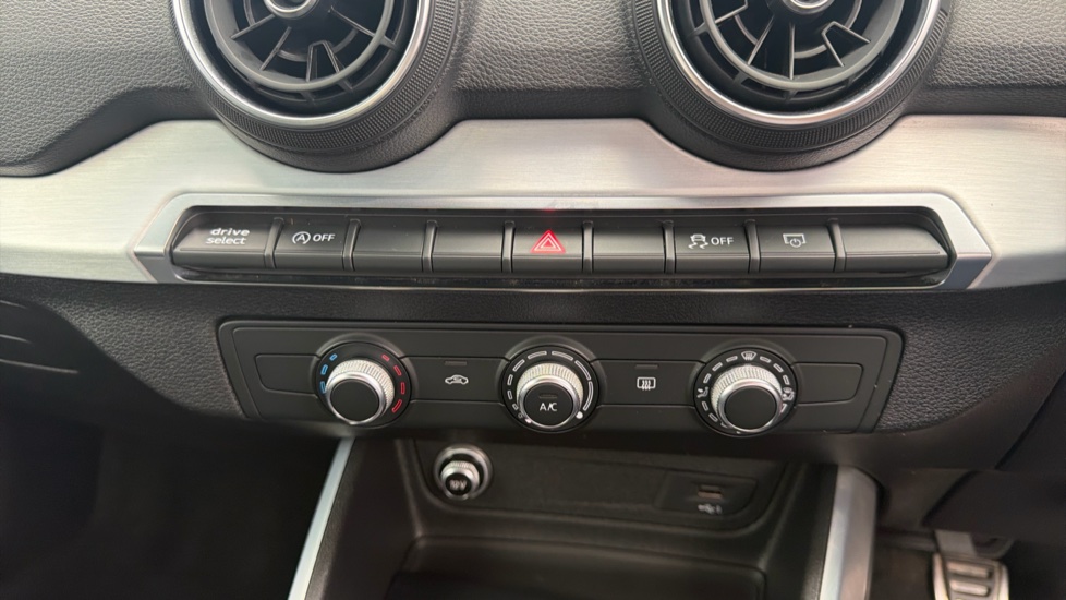 Audi Q2 30 TDI S Line 5dr Diesel Estate - Image 29