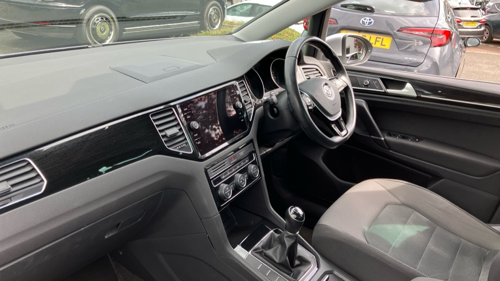 Volkswagen Golf SV 1.5 TSI EVO 130 GT 5dr Petrol Hatchback - Image 9