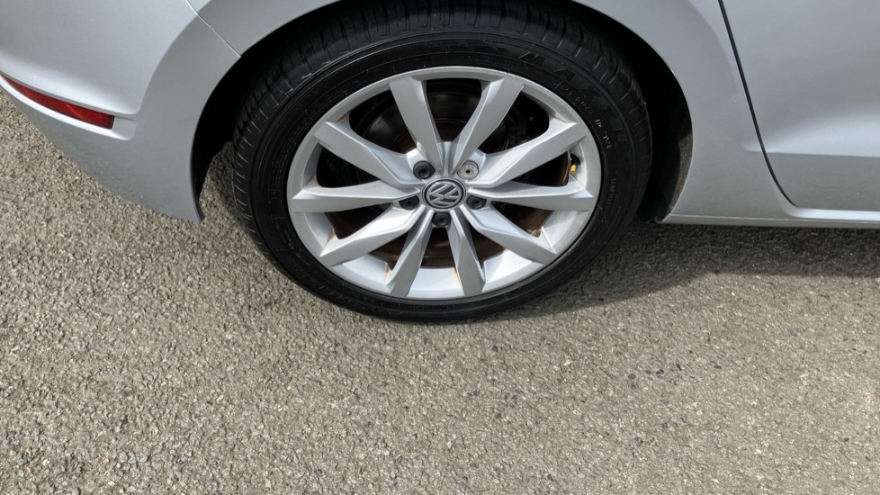 Volkswagen Golf SV 1.5 TSI EVO 130 GT 5dr Petrol Hatchback - Image 43