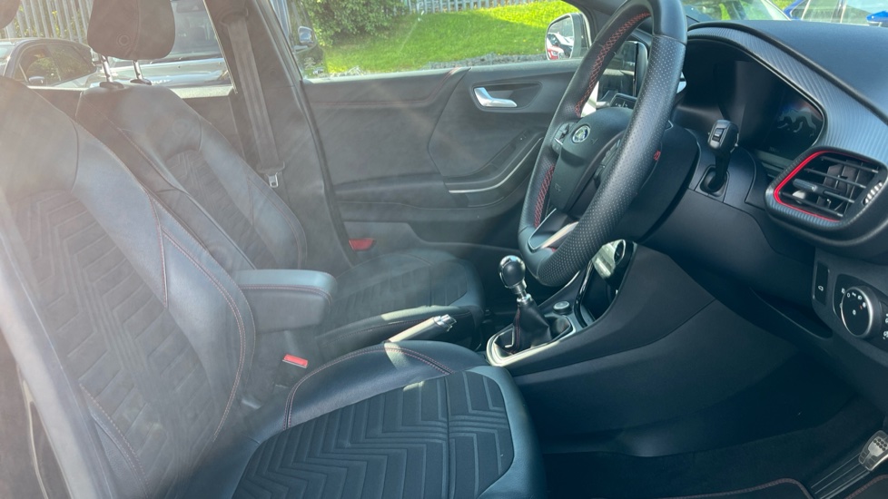 Ford Puma 1.0 EcoBoost Hybrid mHEV ST-Line X First Ed 5dr Petrol Hatchback - Image 45