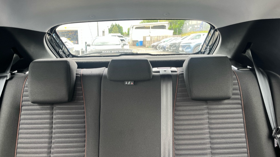 Peugeot 208 1.2 PureTech 100 Active 5dr Petrol Hatchback - Image 15
