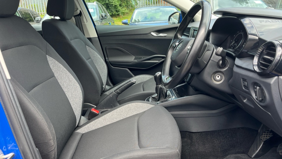 Skoda Fabia 1.0 TSI SE Comfort 5dr Petrol Hatchback - Image 40