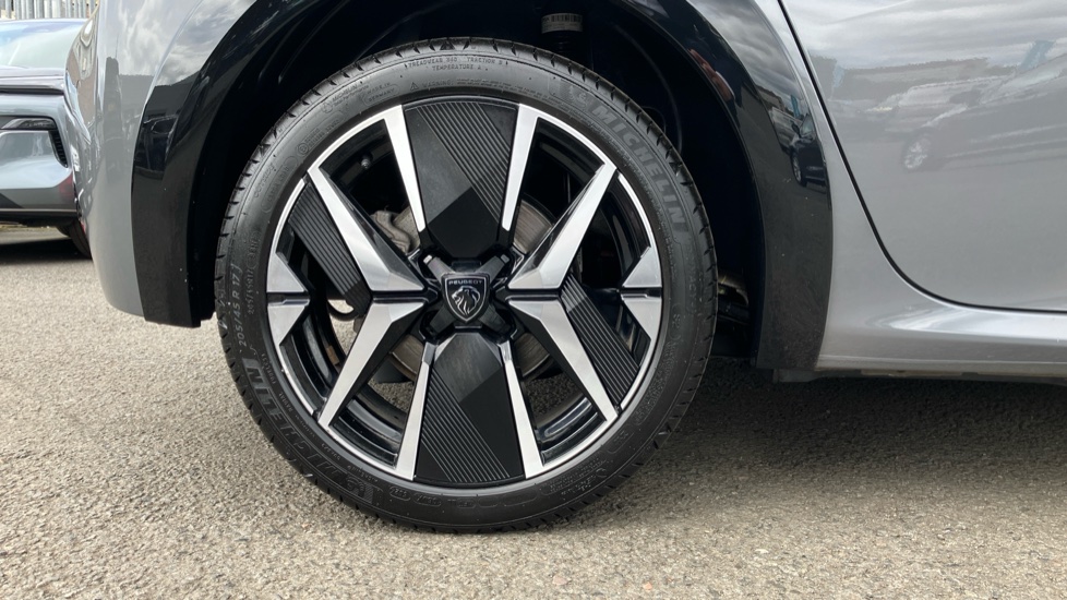 Peugeot 208 100kW GT 50kWh 5dr Auto Electric Hatchback - Image 7