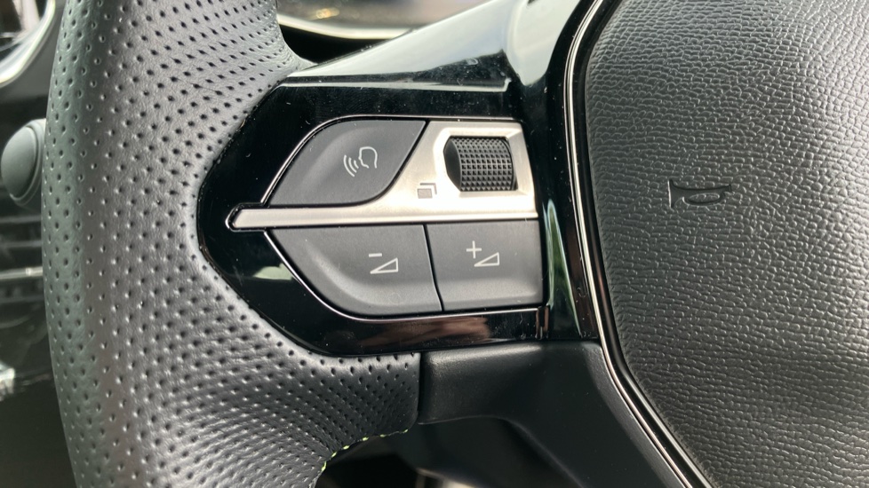 Peugeot 208 100kW GT 50kWh 5dr Auto Electric Hatchback - Image 23