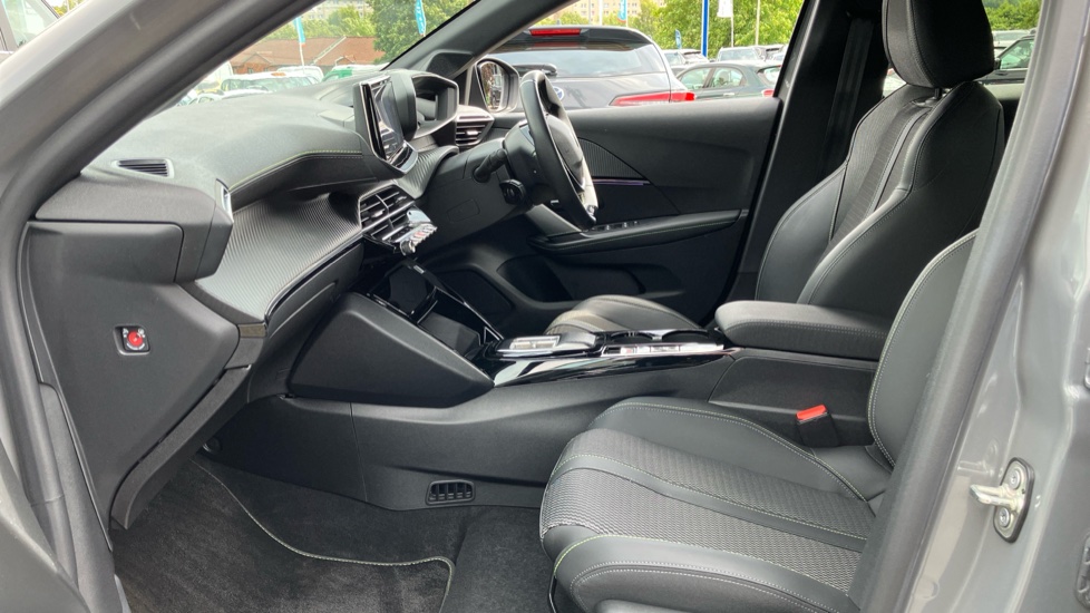 Peugeot 208 100kW GT 50kWh 5dr Auto Electric Hatchback - Image 33