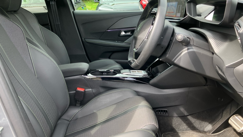 Peugeot 208 100kW GT 50kWh 5dr Auto Electric Hatchback - Image 44