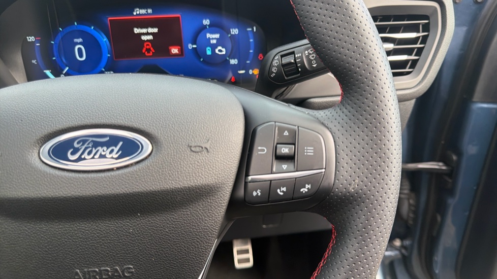 Ford Kuga 2.5 FHEV ST-Line X Edition 5dr CVT Hybrid Estate - Image 28