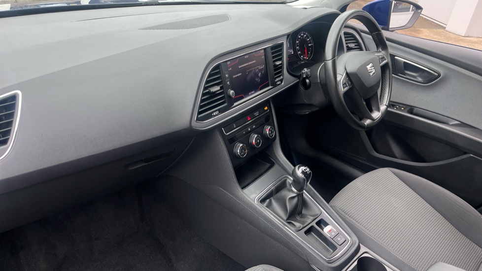 SEAT Leon 1.5 TSI EVO SE [EZ] 5dr Petrol Hatchback - Image 9