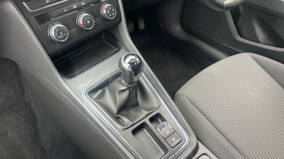 SEAT Leon 1.5 TSI EVO SE [EZ] 5dr Petrol Hatchback - Image 13