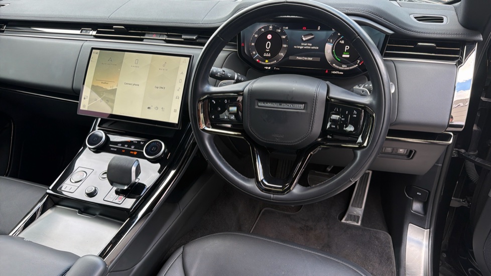 Land Rover Range Rover Sport 3.0 P440e Dynamic SE 5dr Auto Estate - Image 25