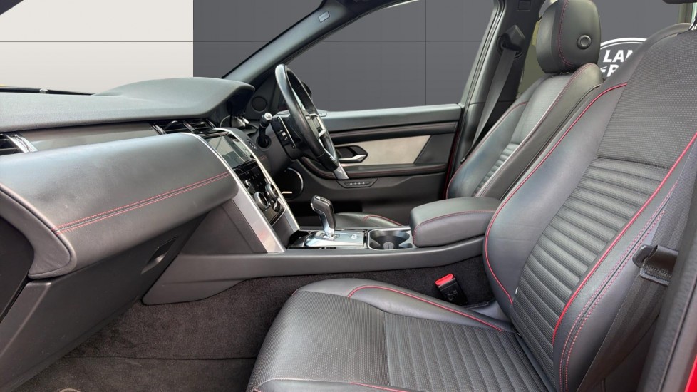 Land Rover Discovery Sport 1.5 P300e R-Dynamic HSE 5dr Auto [5 Seat] Station Wagon - Image 3