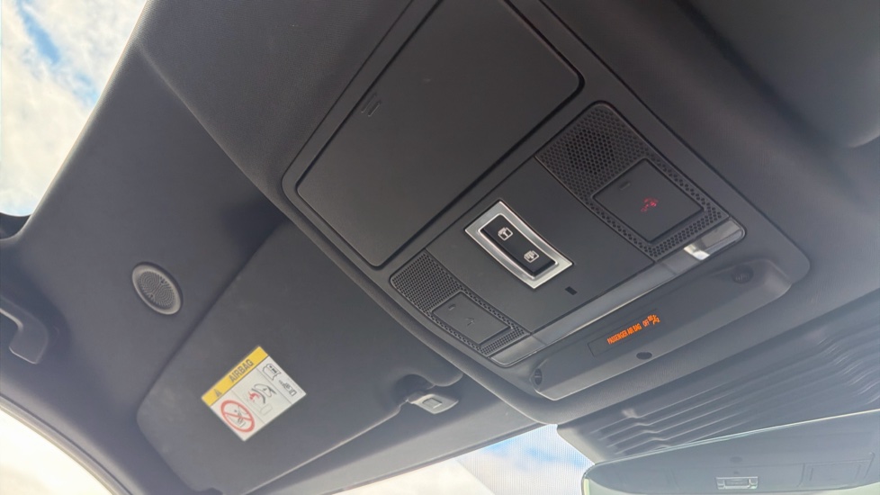Land Rover Discovery Sport 1.5 P300e R-Dynamic HSE 5dr Auto [5 Seat] Station Wagon - Image 33