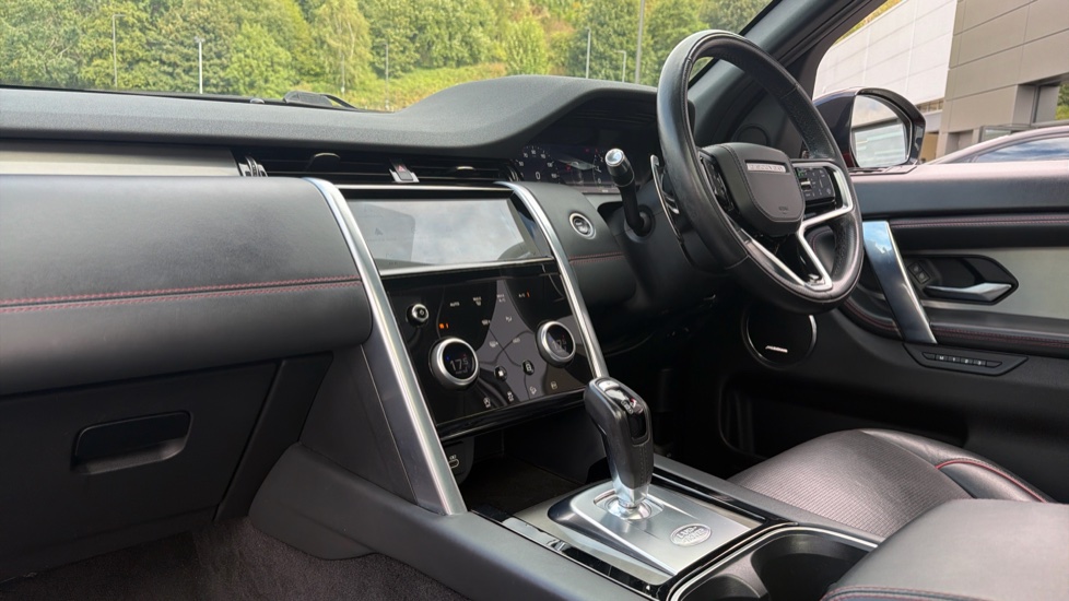 Land Rover Discovery Sport 1.5 P300e R-Dynamic HSE 5dr Auto [5 Seat] Station Wagon - Image 39