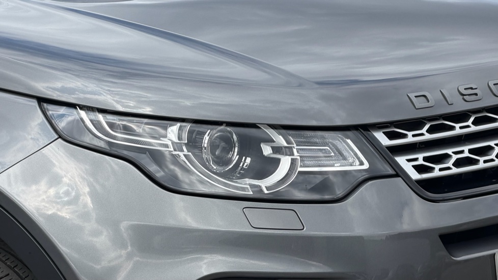 Land Rover Discovery Sport 2.0 TD4 180 HSE 5dr Auto Diesel Station Wagon - Image 17